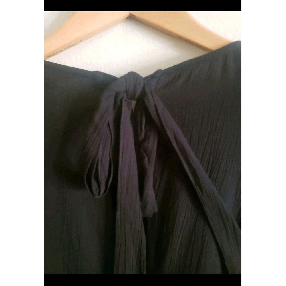American Eagle Blouse Black  Embroidered Floral Open Back Neck Tie Size Small - Picture 5 of 7